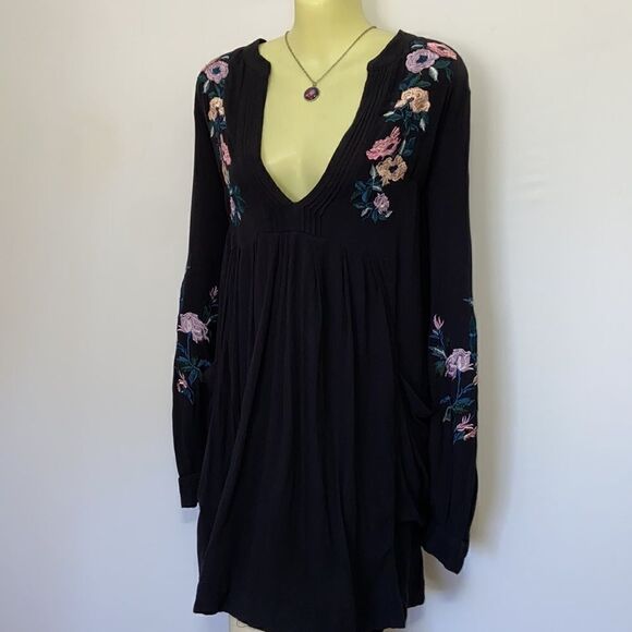 Free People Dress Tunic Embroidered Oversized  Midnight Blue Sz Sm Nwot - Picture 6 of 9